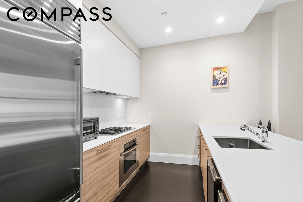 71 Nassau Street, Unit 4D photo 2