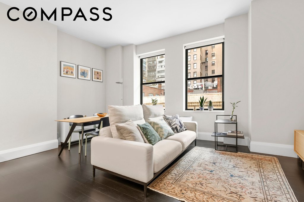 71 Nassau Street, Unit 4D photo 4
