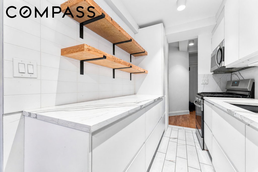 155 East 49th Street, Unit 6F photo 5