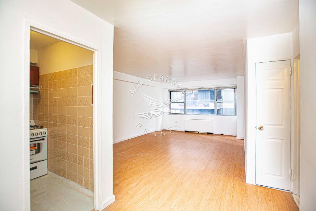 330 East 49th Street, Unit 5K photo 3