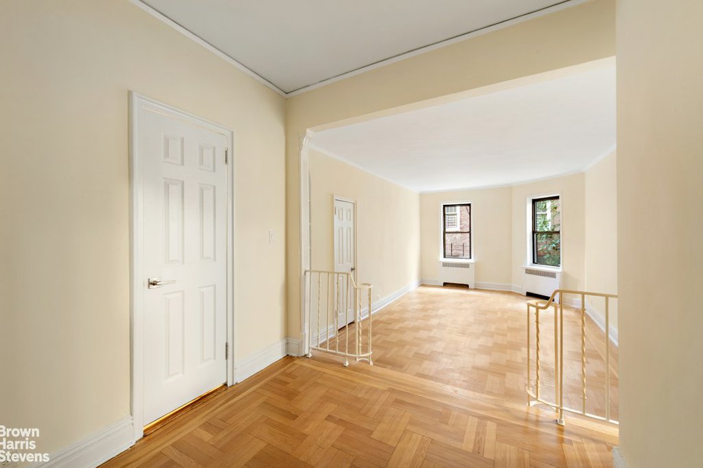 675 Walton Avenue, Unit 2E