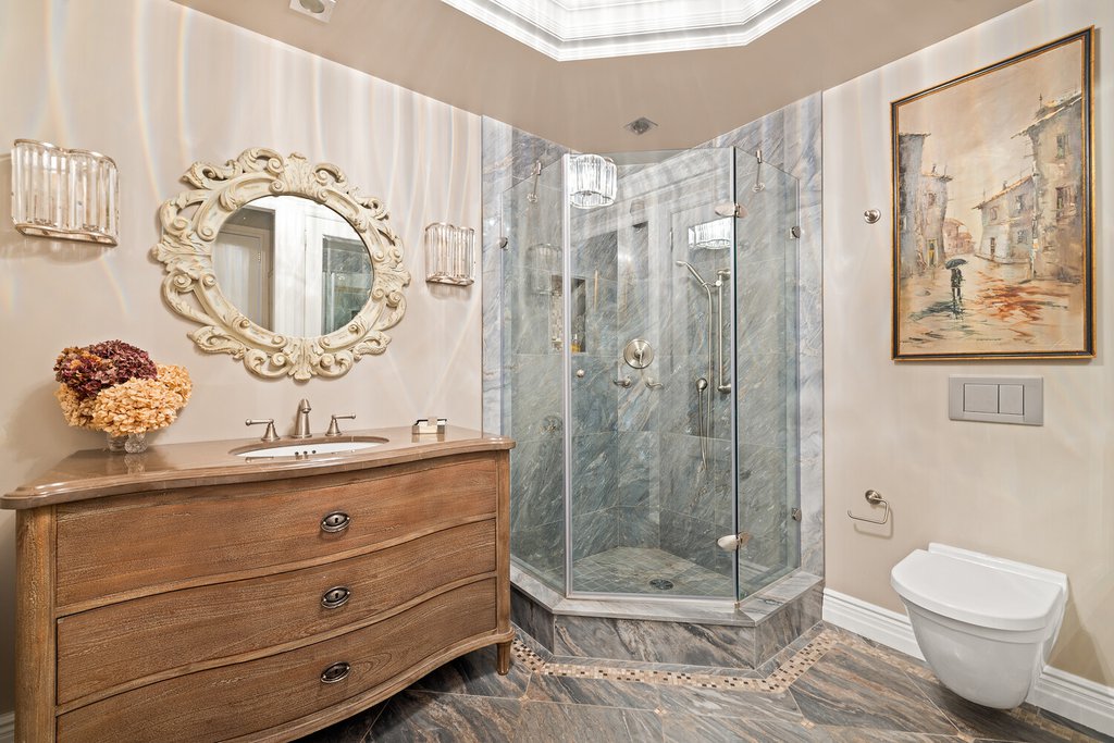 120 Riverside Boulevard, Unit 16M photo 4