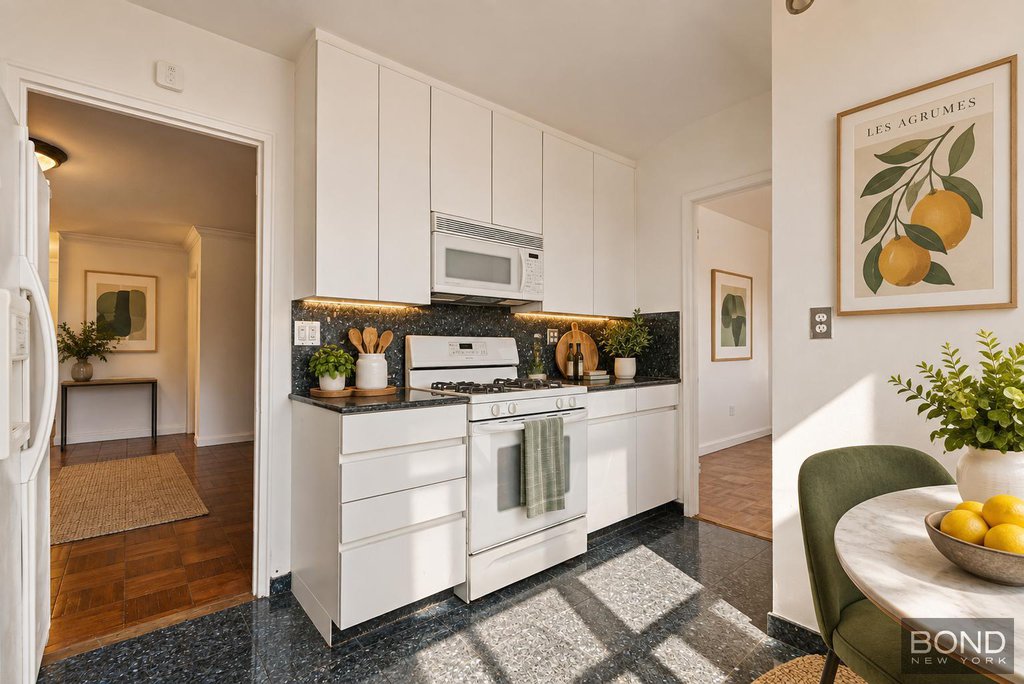 70-20 108th Street, Unit 6K photo 13