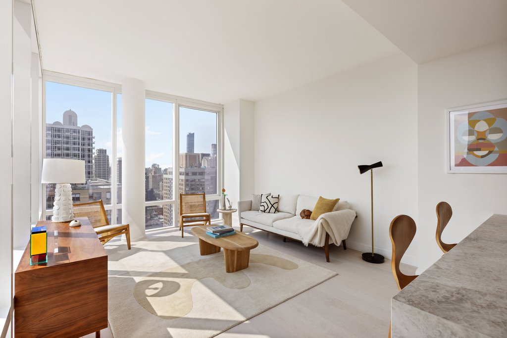 501 Third Avenue, Unit 25A