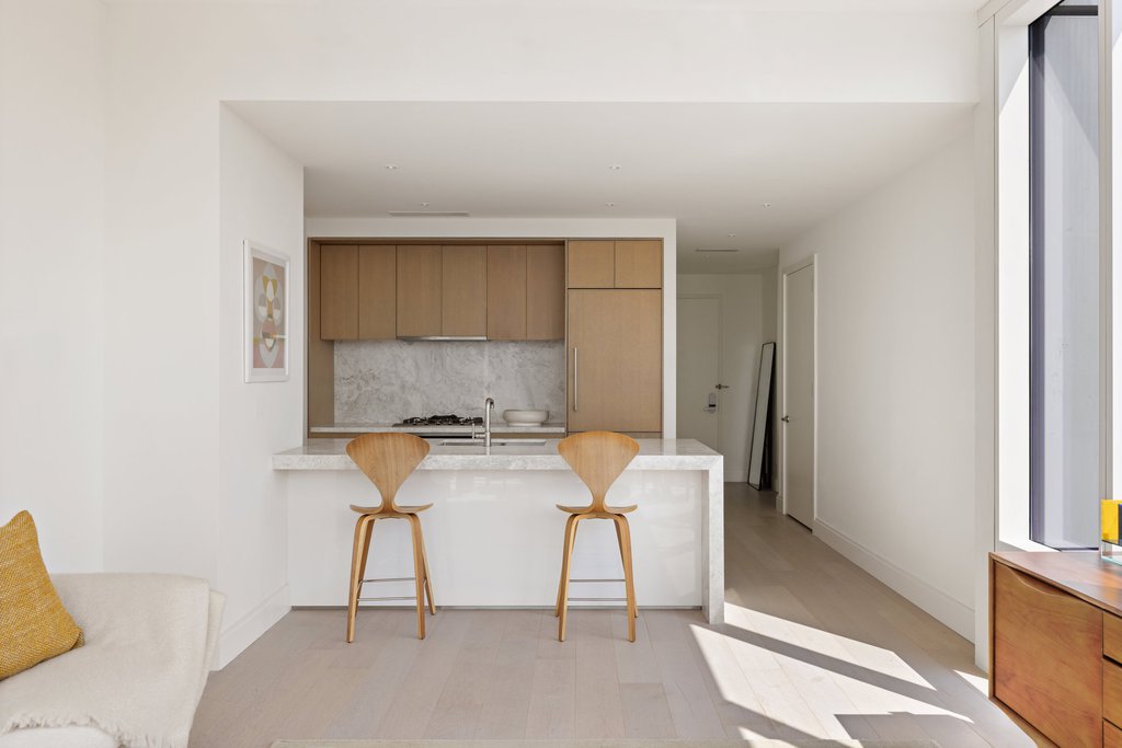 501 Third Avenue, Unit 25A photo 3