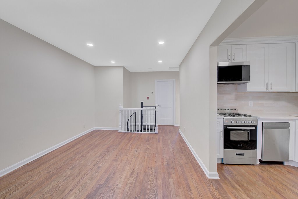 112 East 45th Street – For Sale photo 8