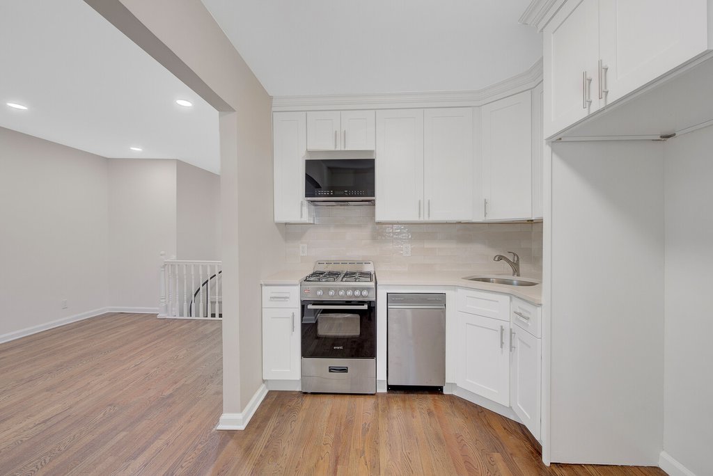 112 East 45th Street – For Sale photo 11