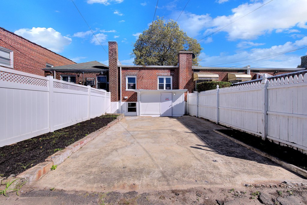 112 East 45th Street – For Sale photo 26