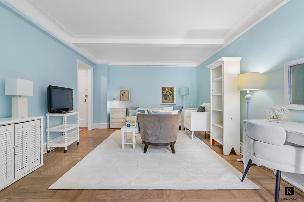333 East 53rd Street, Unit 5H photo 2