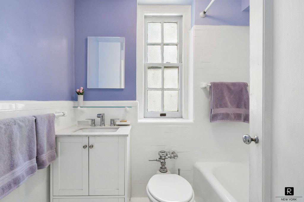 333 East 53rd Street, Unit 5H photo 4