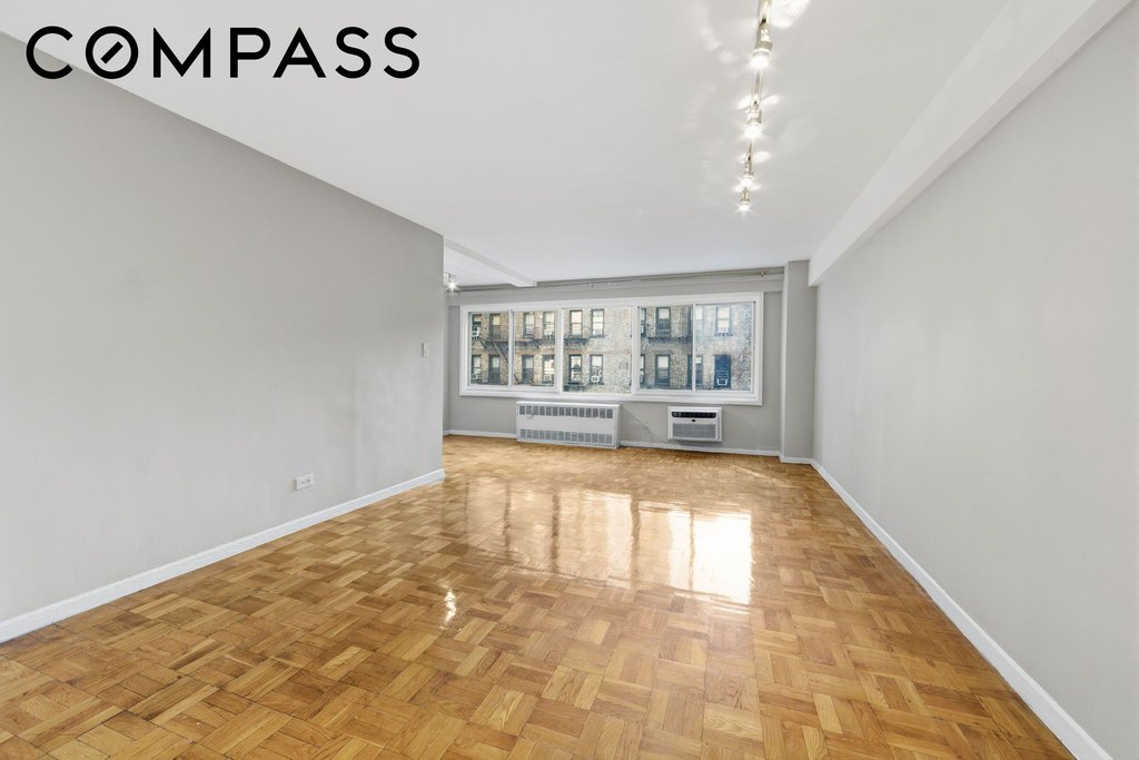 240 East 55th Street, Unit 4A photo 4