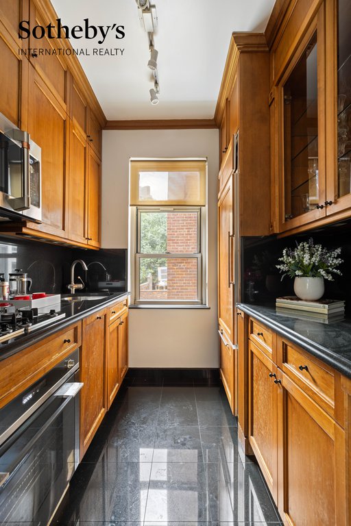 1150 Park Avenue, Unit 2B photo 7