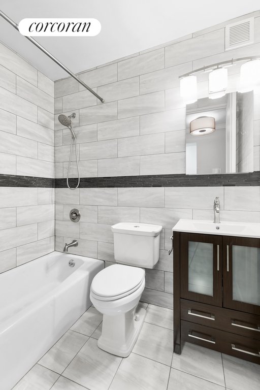 393 West 49th Street, Unit 3OO photo 4