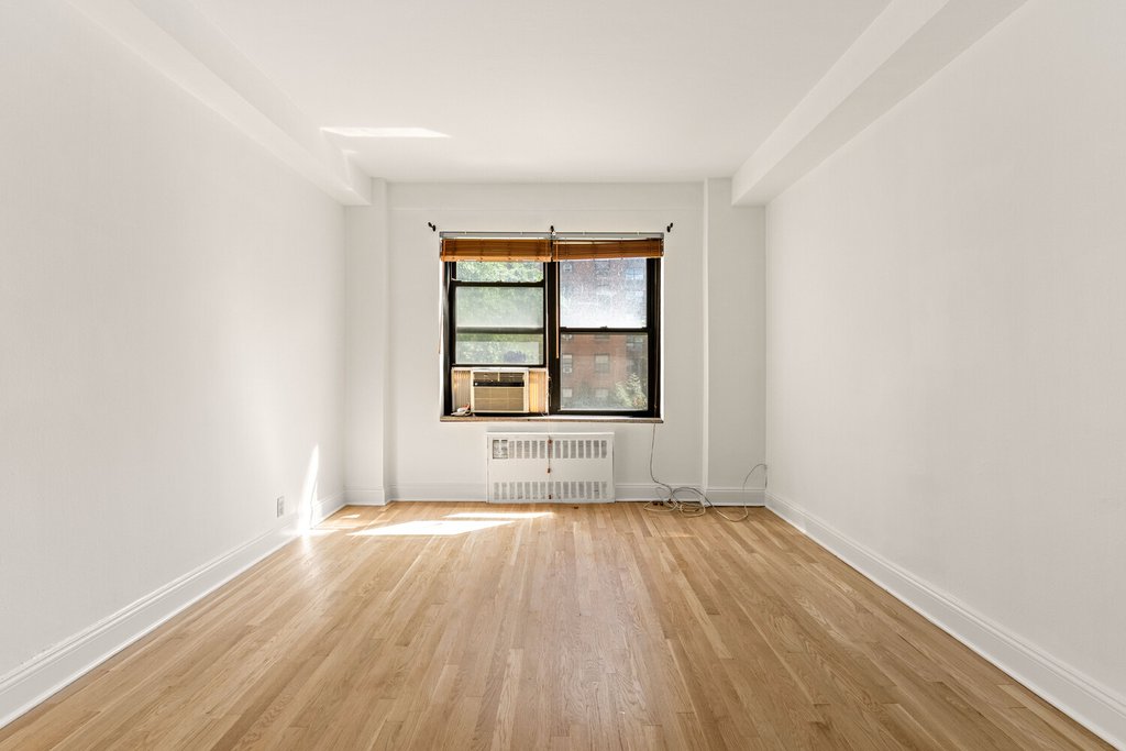 99-40 63rd Road, Unit 1E photo 8