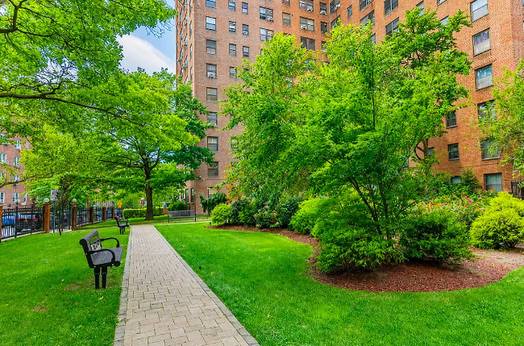 99-40 63rd Road, Unit 1E photo 18