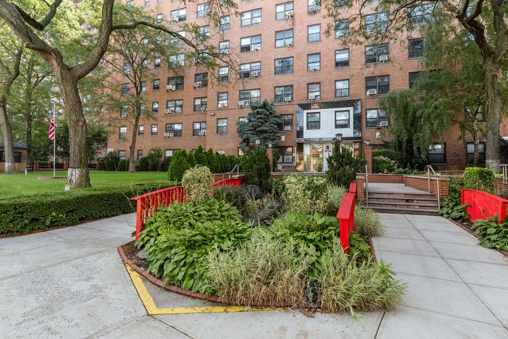 99-40 63rd Road, Unit 1E photo 21