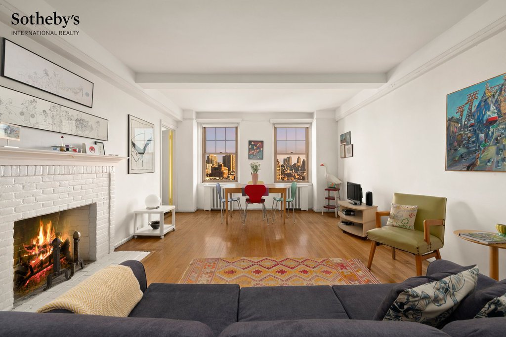 45 Christopher Street, Unit 16D