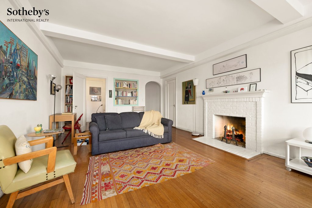 45 Christopher Street, Unit 16D photo 2