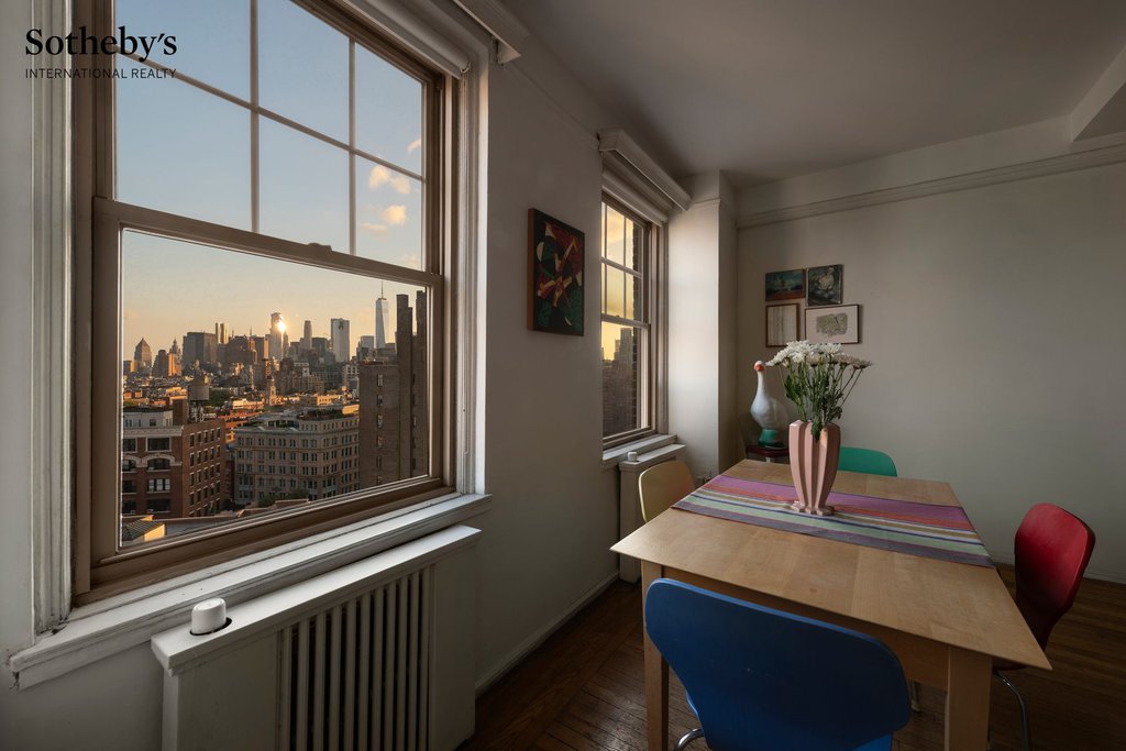 45 Christopher Street, Unit 16D photo 6