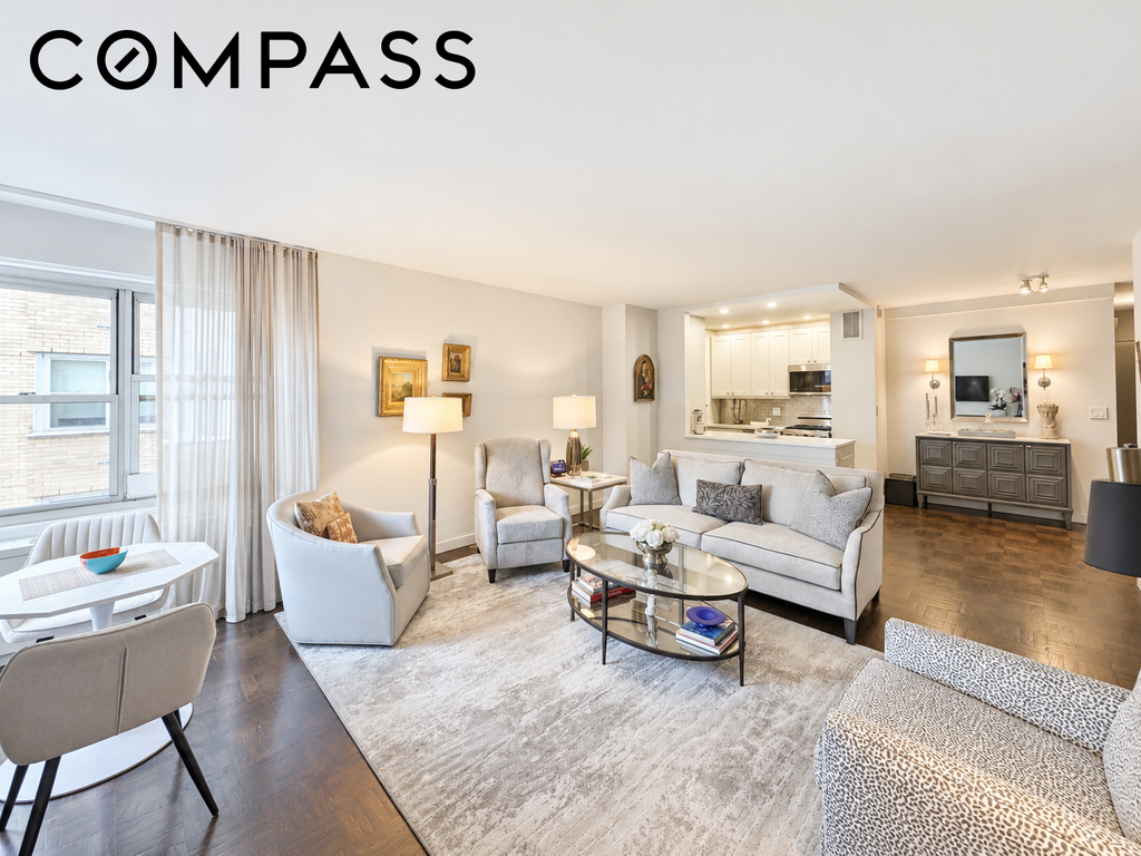 20 East 9th Street, Unit 8E photo 5