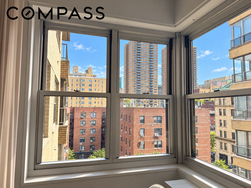 20 East 9th Street, Unit 8E photo 6
