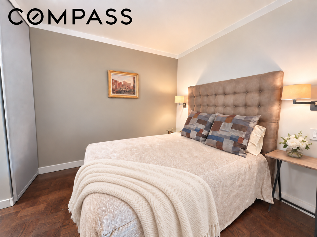 20 East 9th Street, Unit 8E photo 9