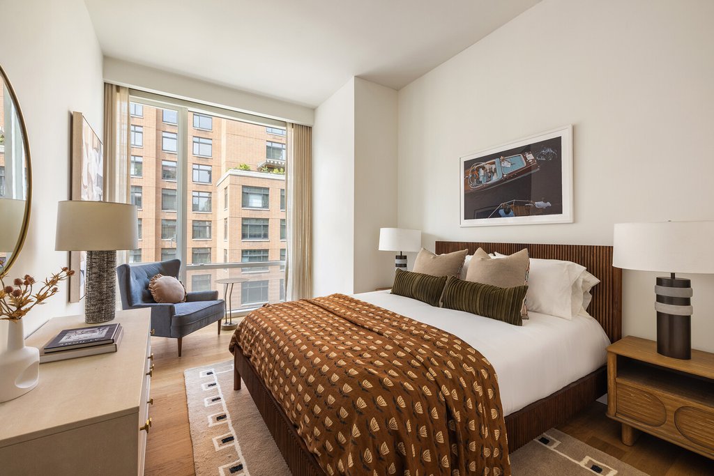 311 West Broadway, Unit 6A photo 7