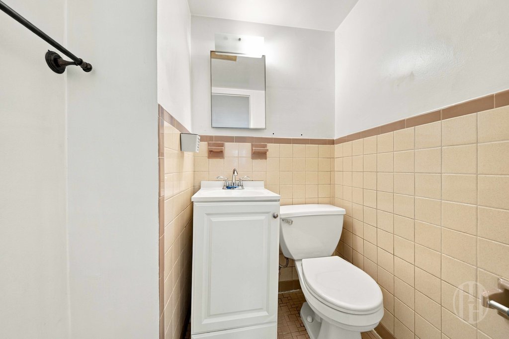 140-48 34th Avenue, Unit 3 photo 18