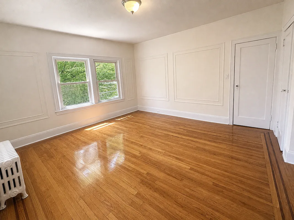214-35 93rd Avenue, Unit 2BB photo 2