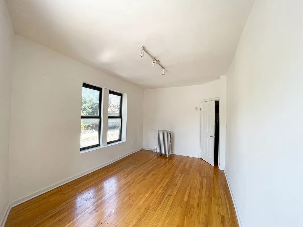 305 Ocean Avenue, Unit B55 photo 4
