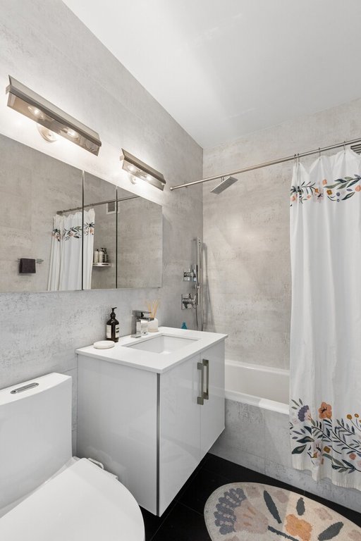 250 East 54th Street, Unit 21A photo 7