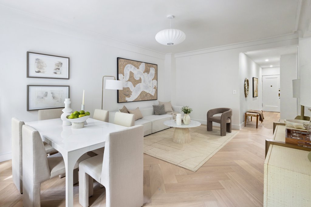119 West 71st Street, Unit 2B photo 2
