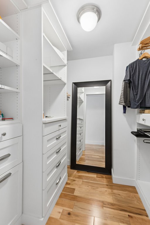 201 East 25th Street, Unit 2J photo 7