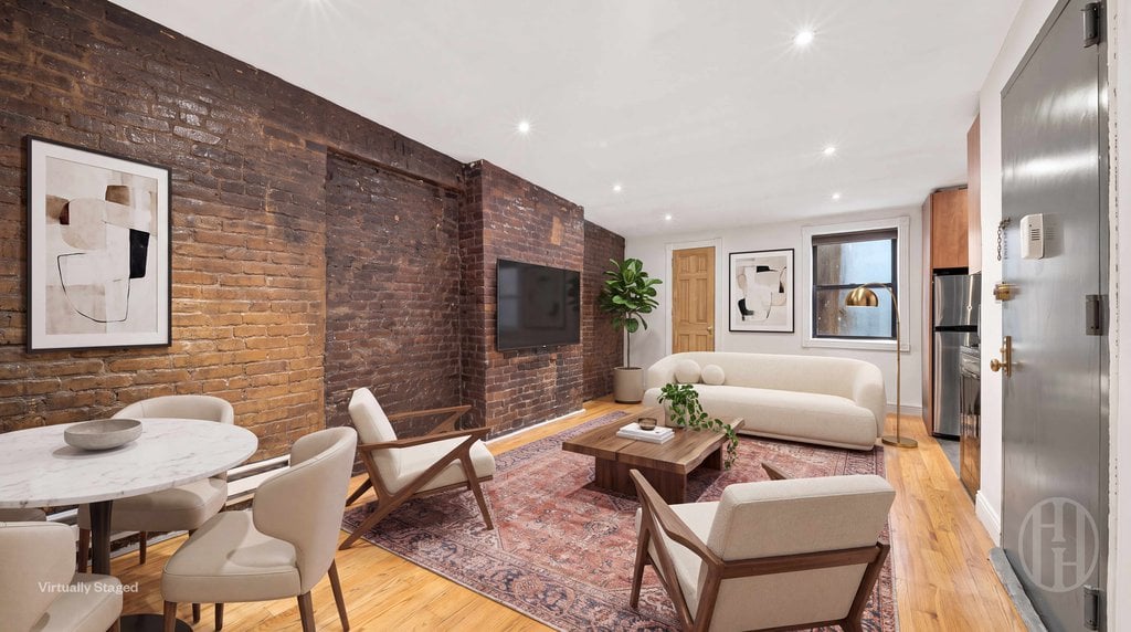 596 Third Avenue, Unit 3