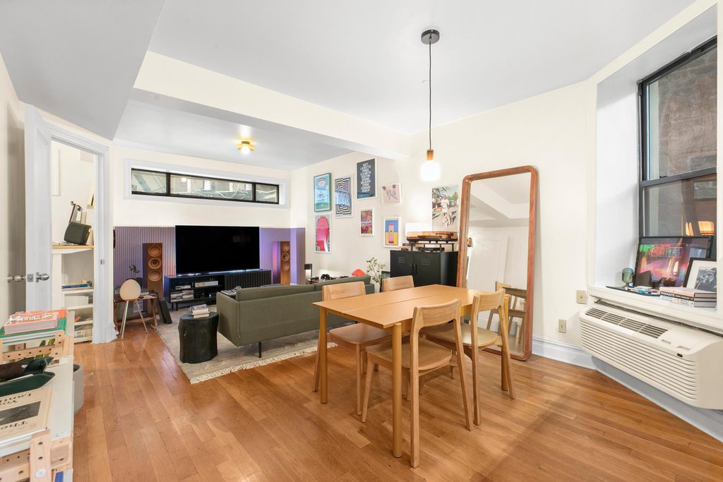 157 Ludlow Street, Unit 2R photo 2
