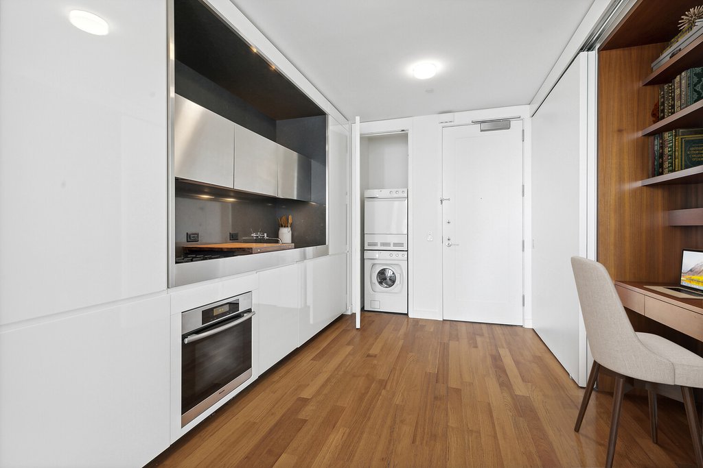 15 William Street, Unit 16G photo 2