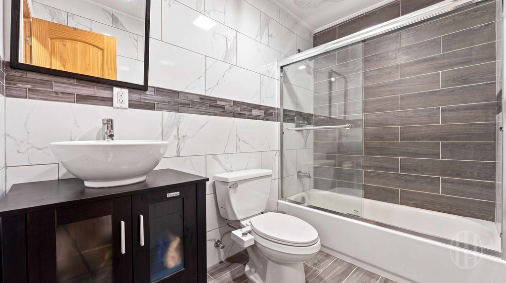 457 Lafayette Avenue, Unit 1 photo 8