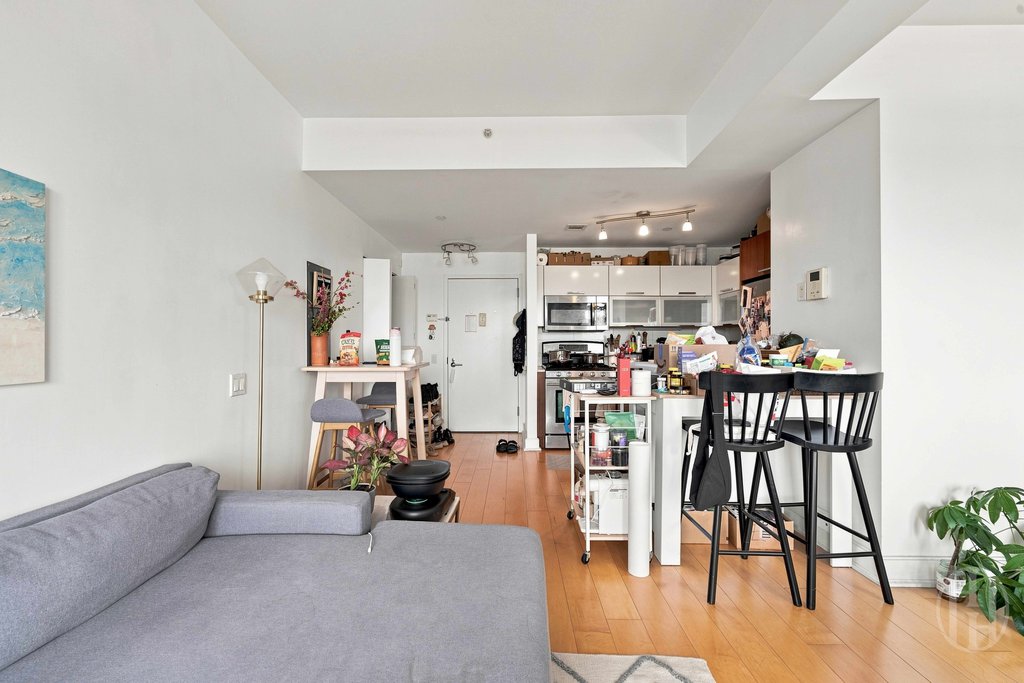 343 Fourth Avenue, Unit 10E photo 3