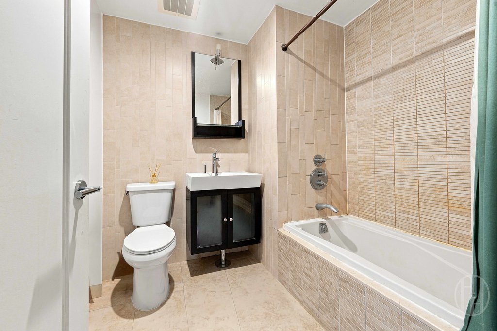 343 Fourth Avenue, Unit 10E photo 7