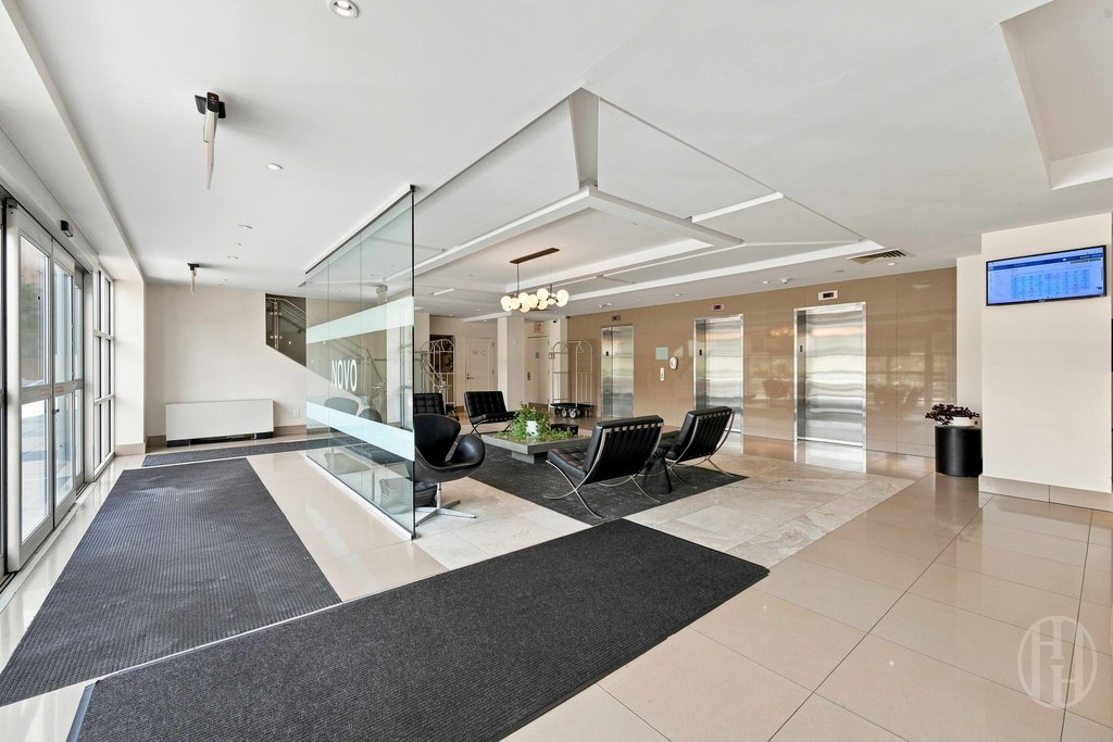 343 Fourth Avenue, Unit 10E photo 8
