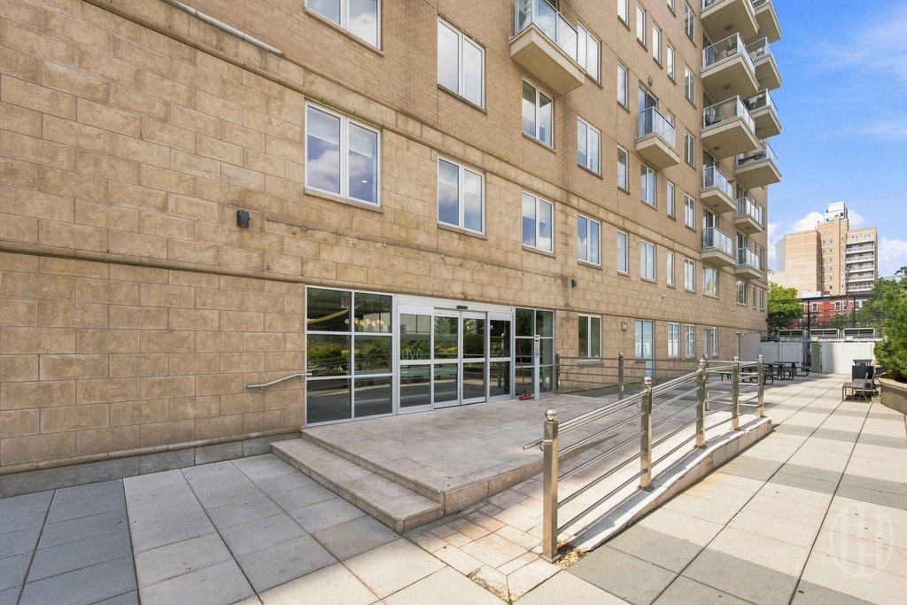 343 Fourth Avenue, Unit 10E photo 9