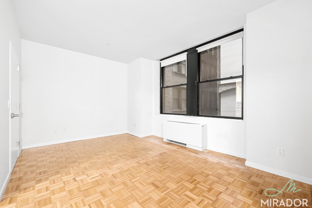 15 Park Row, Unit 12J photo 2