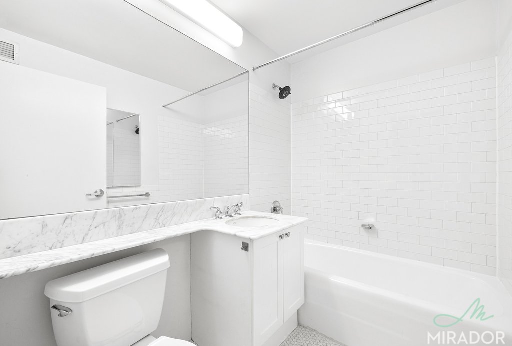 15 Park Row, Unit 12J photo 8