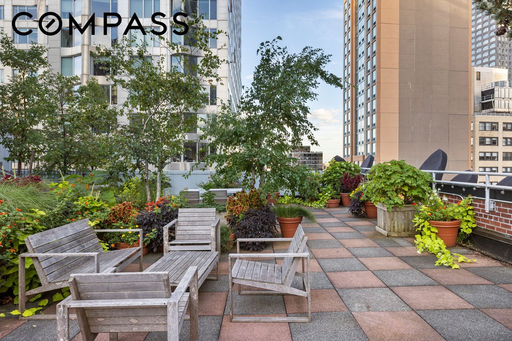 140 Nassau Street, Unit 15A photo 12