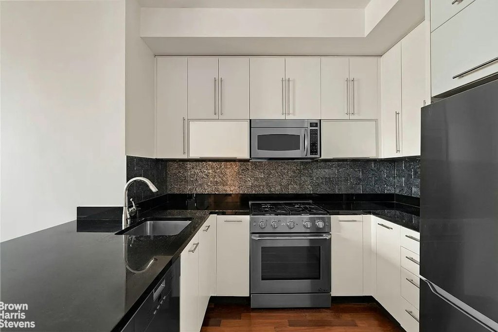100 Jay Street, Unit 14E photo 4