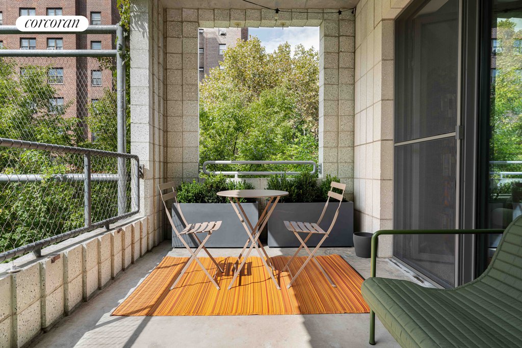 450 Warren Street, Unit 3B photo 10