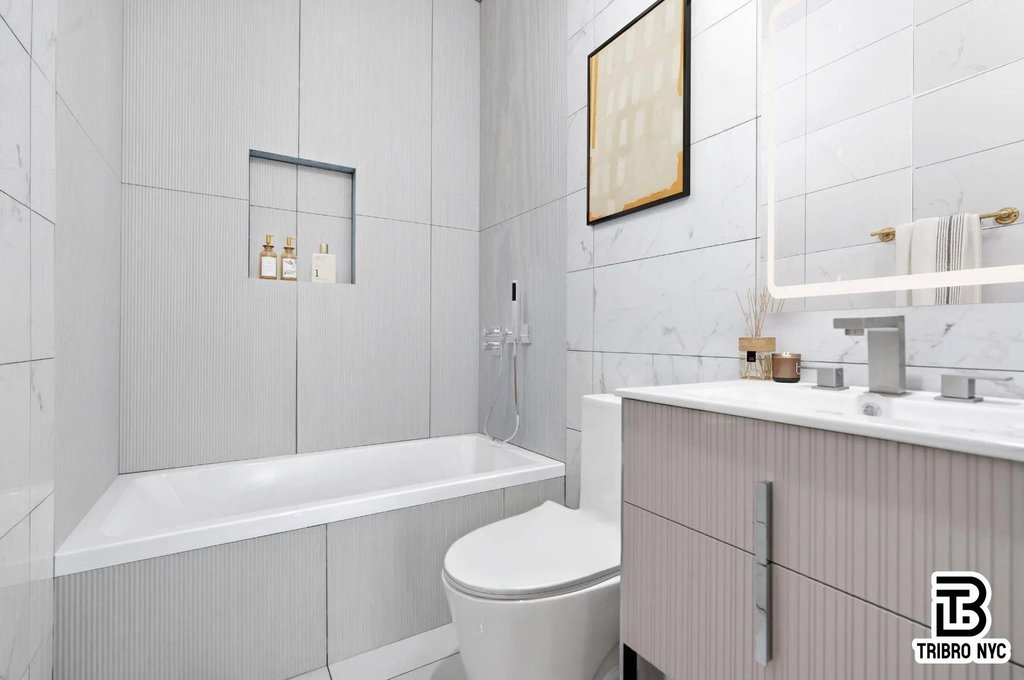 105 Berry Street, Unit 3D photo 6