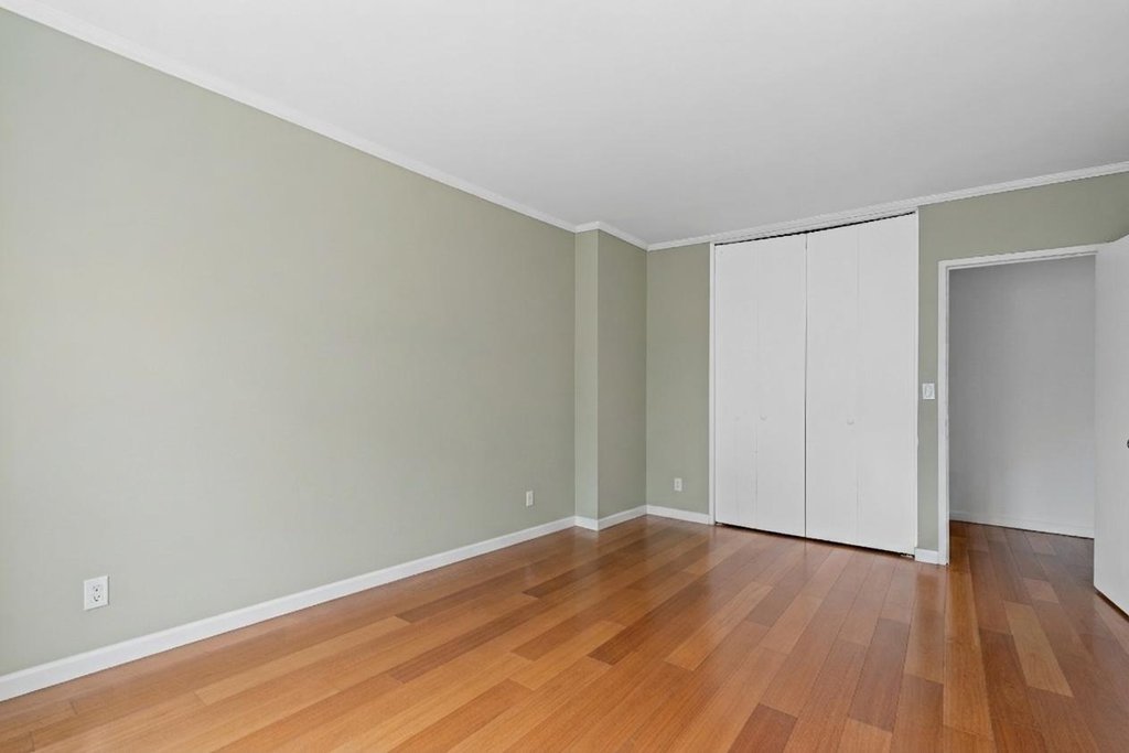 159 West 53rd Street, Unit 31D photo 11