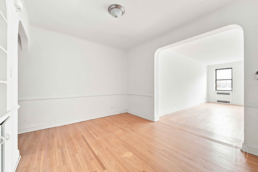 913 Park Place, Unit 3B photo 4