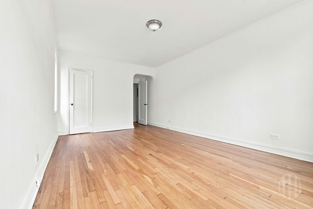 913 Park Place, Unit 3B photo 8